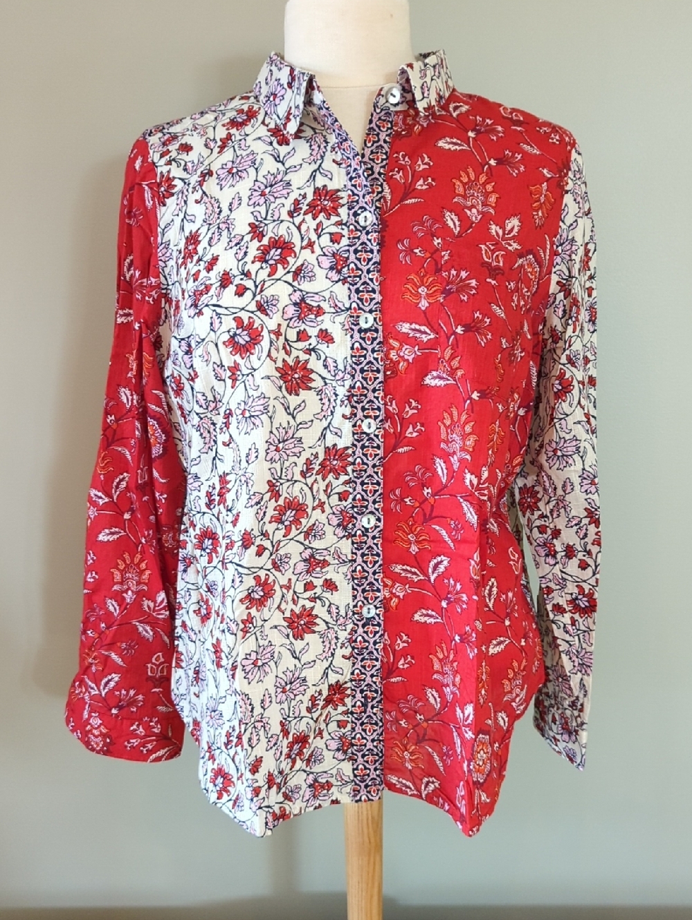 J. Jill Navy, Coral and Pink Floral Print Blouse. Medium Petite. Cotton